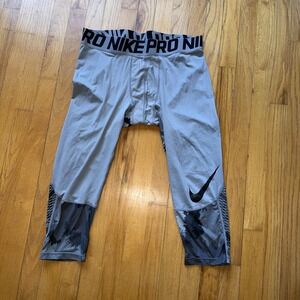 Nike Pro HyperCool Compression Leggings 2XL Gray Camo 3/4 Legging Base Layer